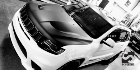 jeep-matte-black-white-hood-wrap